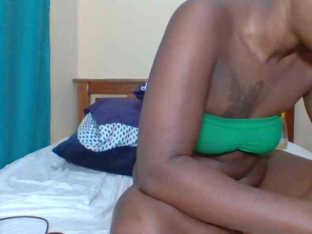 Prettyliz30 webcam
