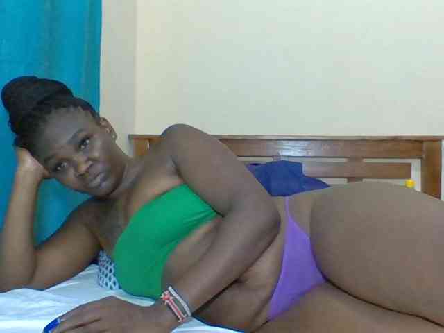 Prettyliz30 webcam