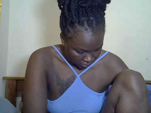 Prettyliz30 webcam