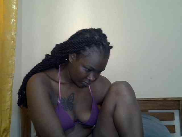 Prettyliz30 webcam