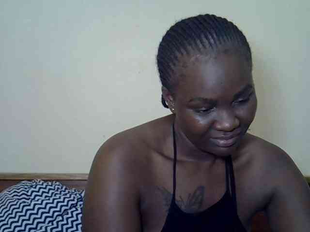 Prettyliz30 webcam