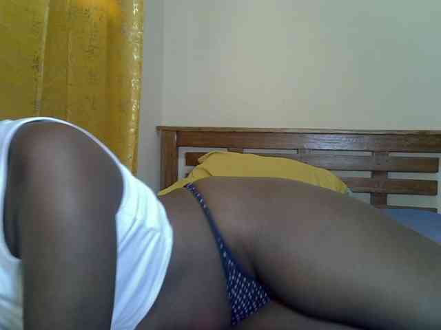 Prettyliz30 webcam