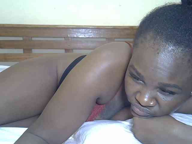 Prettyliz30 webcam