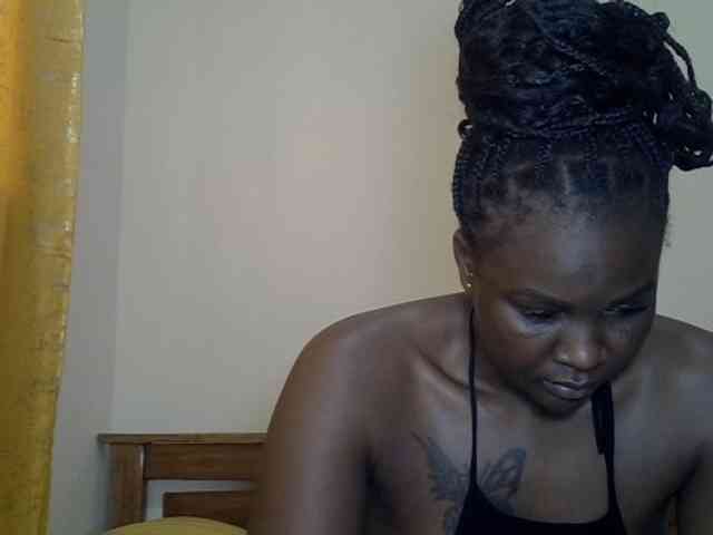 Prettyliz30 webcam