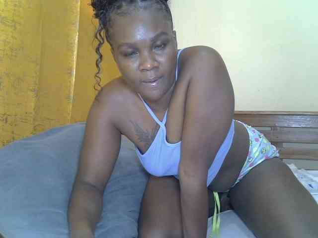 Prettyliz30 webcam