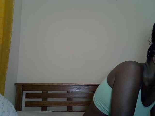 Prettyliz30 webcam