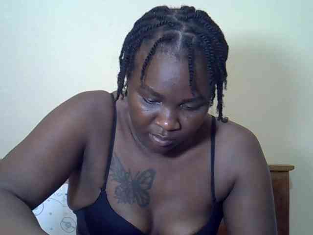 Prettyliz30 webcam