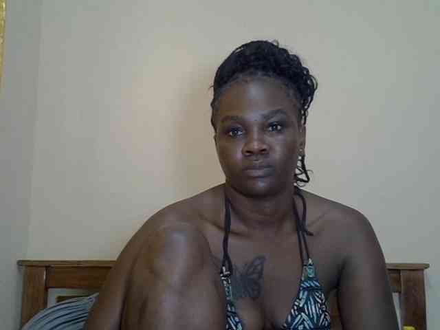 Prettyliz30 webcam