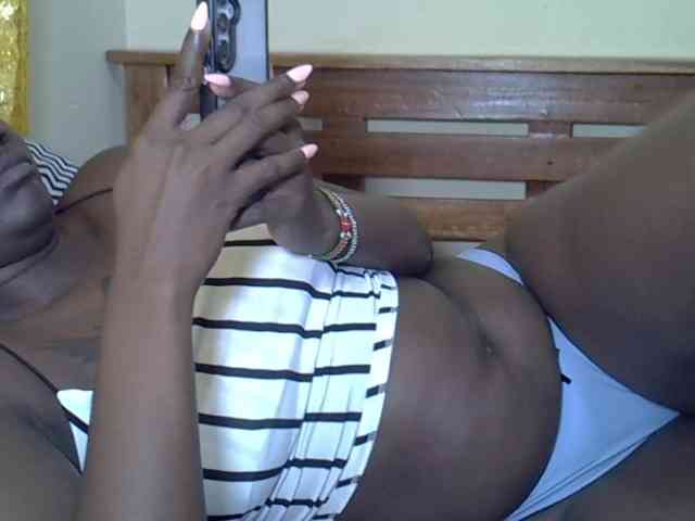 Prettyliz30 webcam