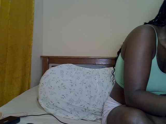 Prettyliz30 webcam