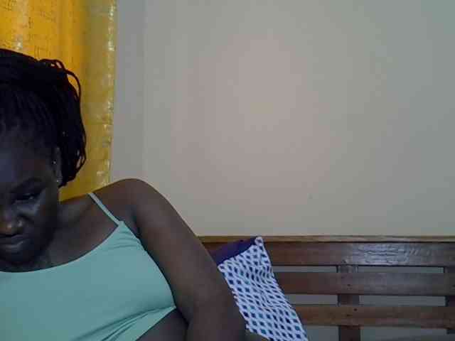 Prettyliz30 webcam