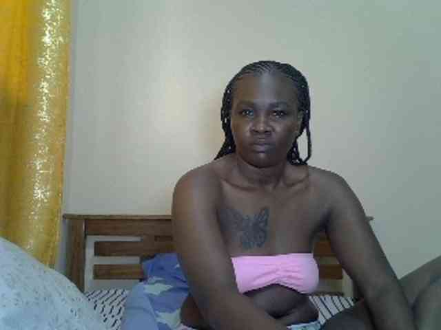 Prettyliz30 webcam