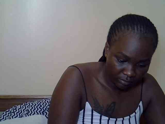 Prettyliz30 webcam