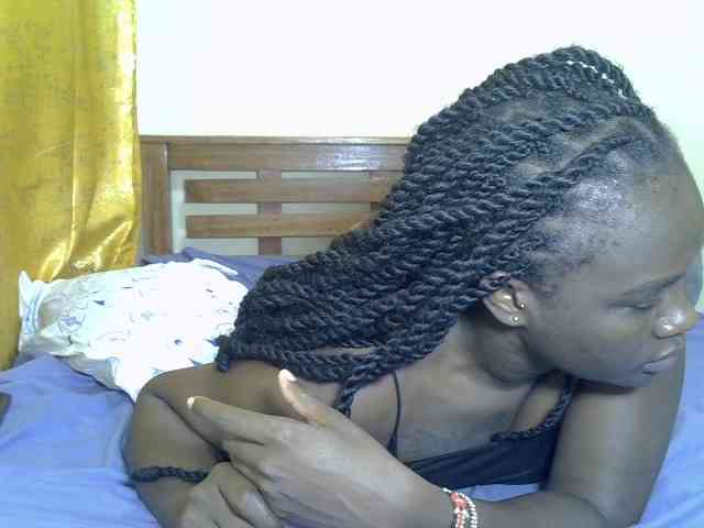 Prettyliz30 webcam