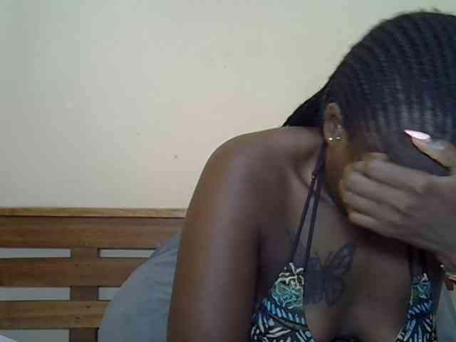 Prettyliz30 webcam