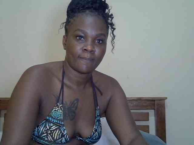 Prettyliz30 webcam