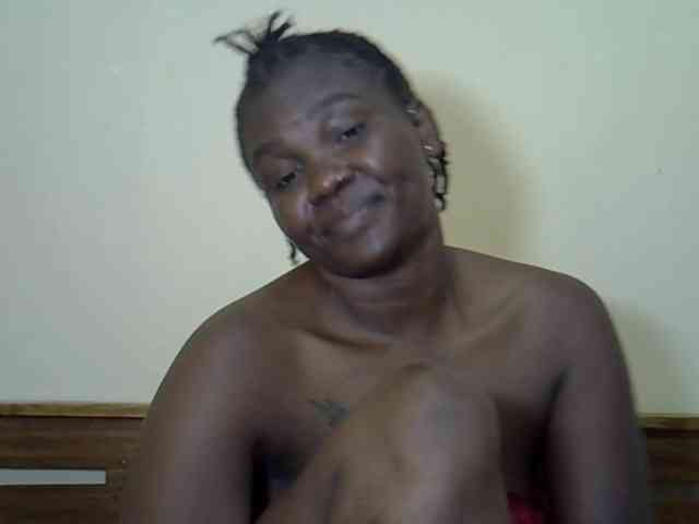 Prettyliz30 webcam