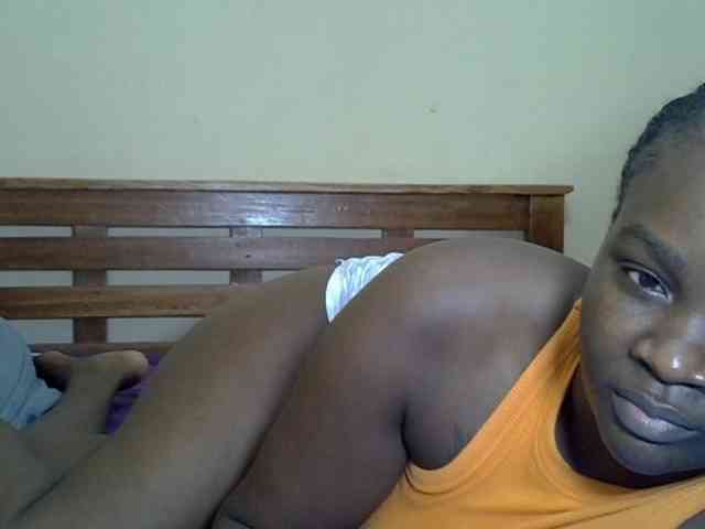 Prettyliz30 webcam