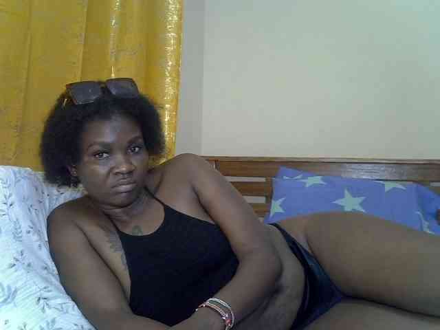 Prettyliz30 webcam