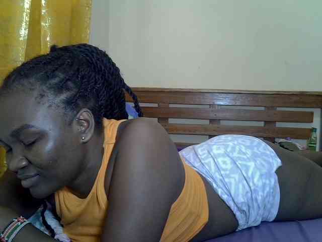 Prettyliz30 webcam