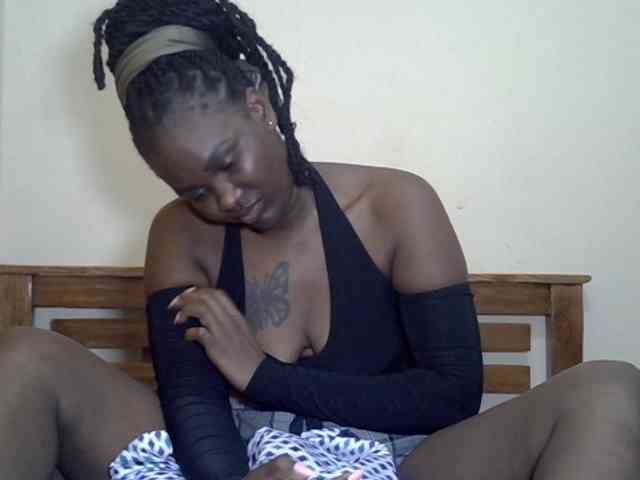 Prettyliz30 webcam