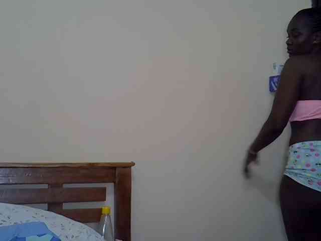 Prettyliz30 webcam