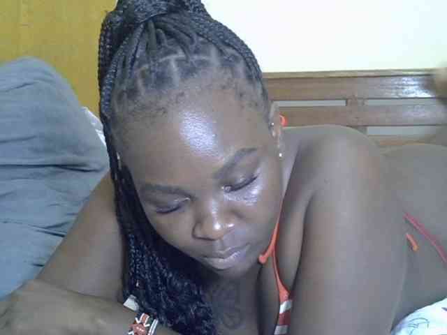 Prettyliz30 webcam