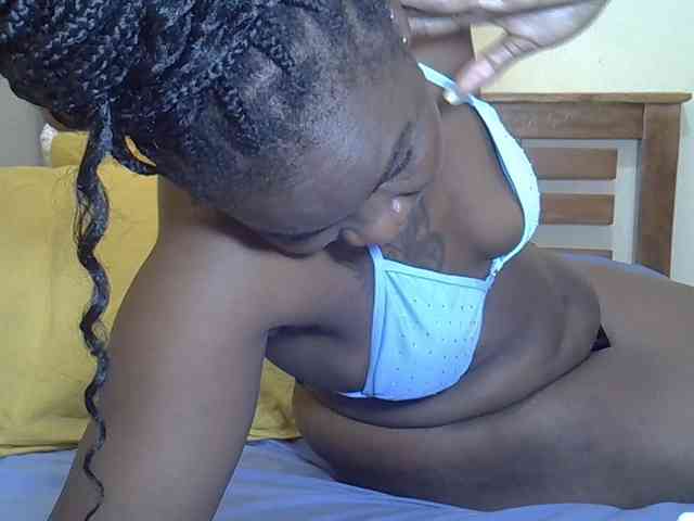 Prettyliz30 webcam