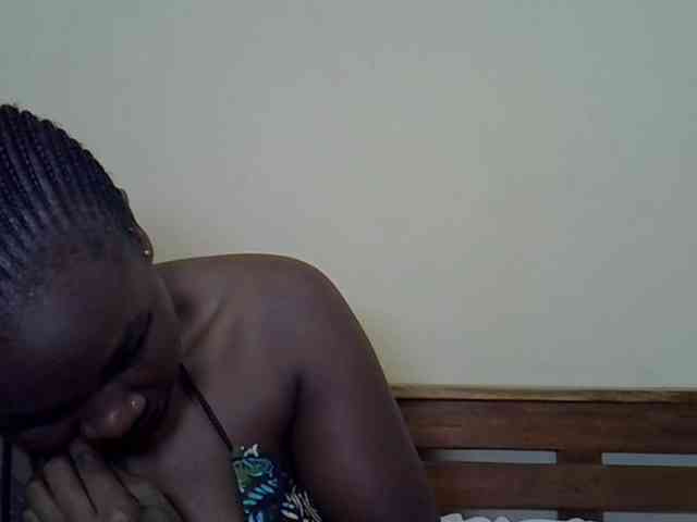 Prettyliz30 webcam