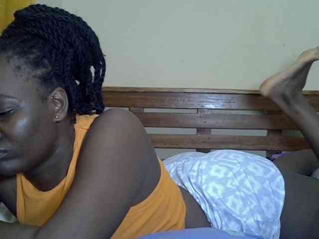 Prettyliz30 webcam