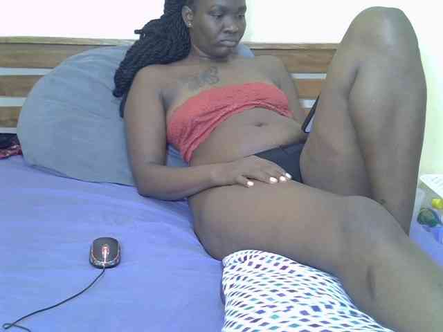 Prettyliz30 webcam