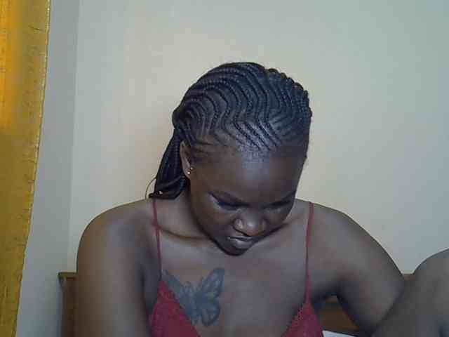 Prettyliz30 webcam