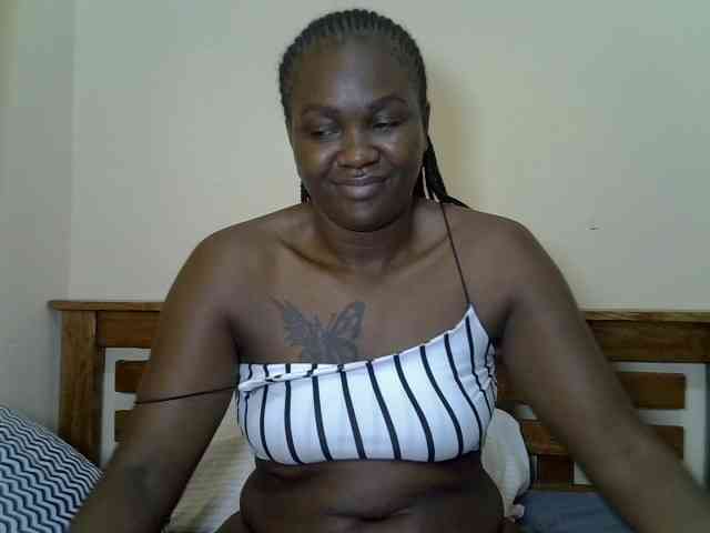 Prettyliz30 webcam