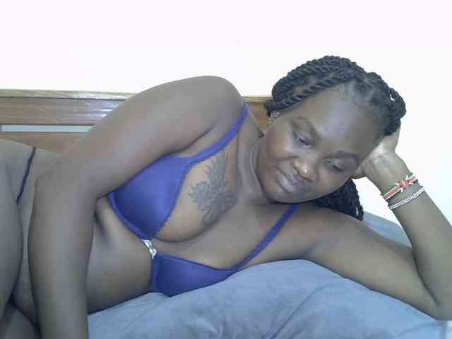 Prettyliz30 webcam