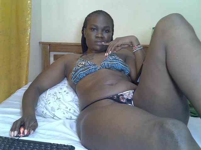 Prettyliz30 webcam