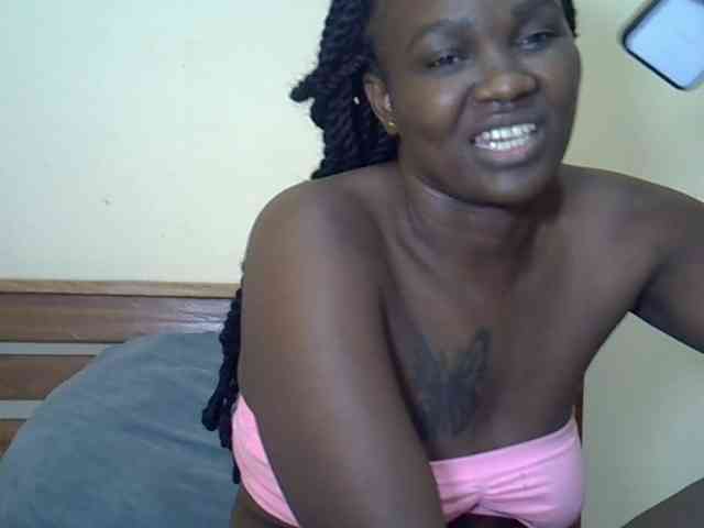 Prettyliz30 webcam
