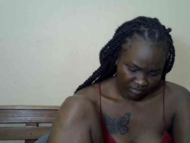 Prettyliz30 webcam