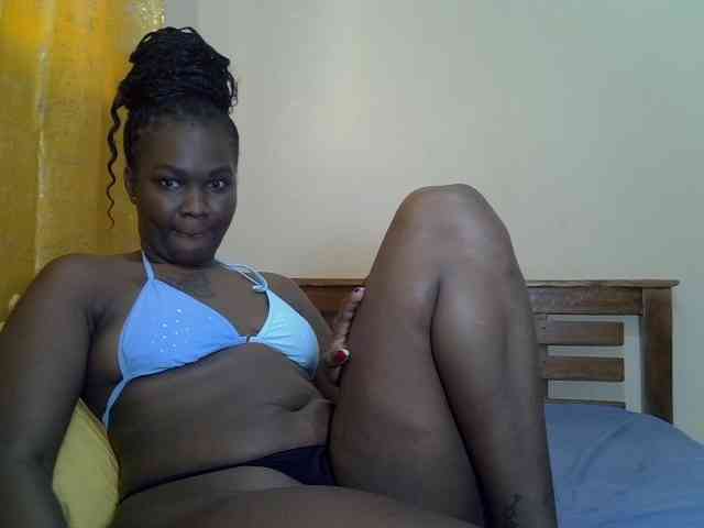 Prettyliz30 webcam