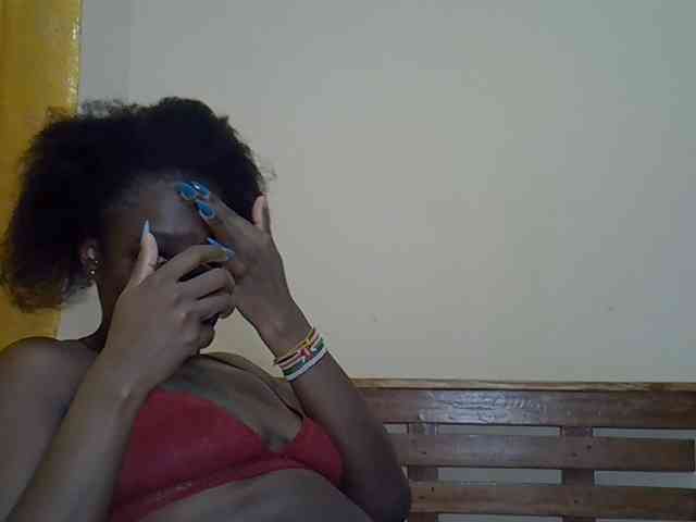 Prettyliz30 webcam