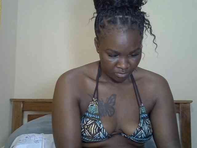 Prettyliz30 webcam