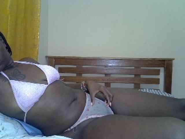 Prettyliz30 webcam