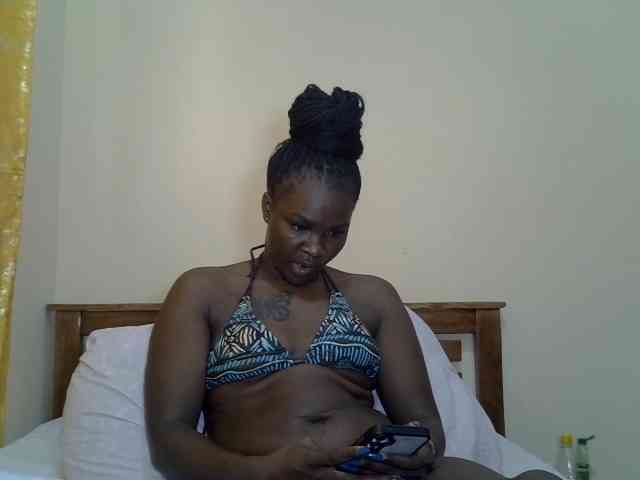 Prettyliz30 webcam