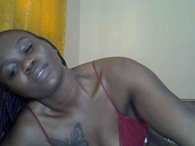 Prettyliz30 webcam