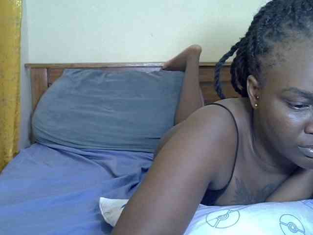 Prettyliz30 webcam