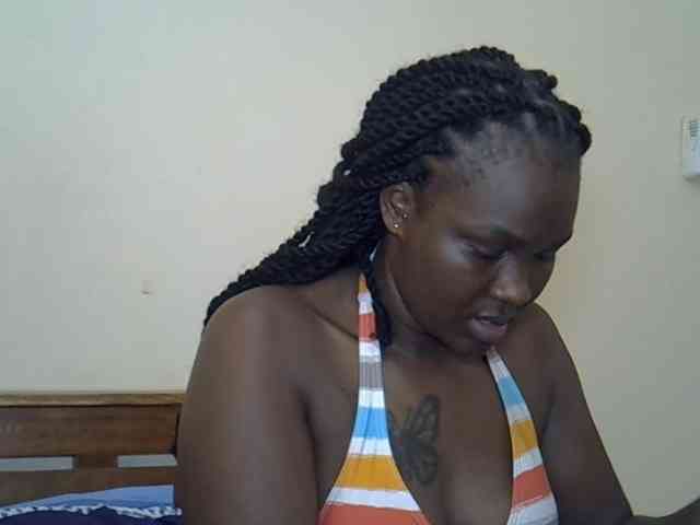 Prettyliz30 webcam