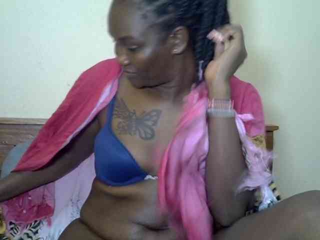 Prettyliz30 webcam