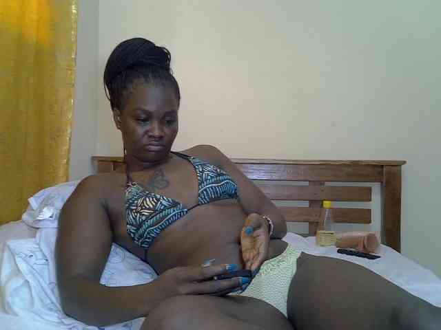 Prettyliz30 webcam