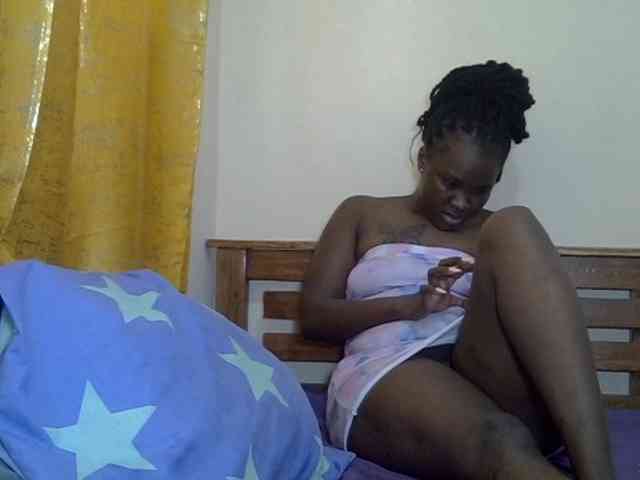 Prettyliz30 webcam