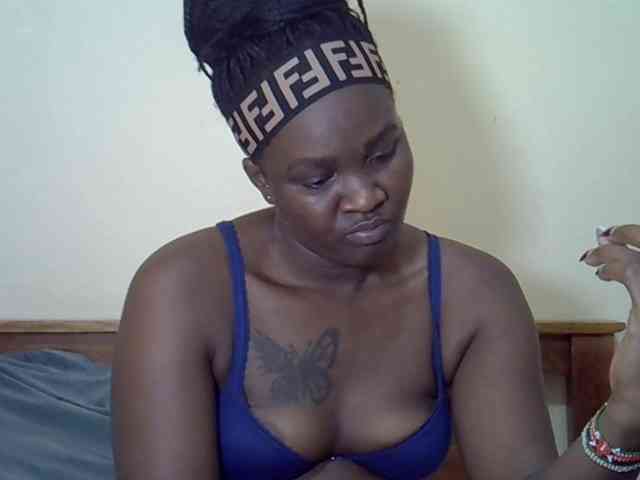 Prettyliz30 webcam