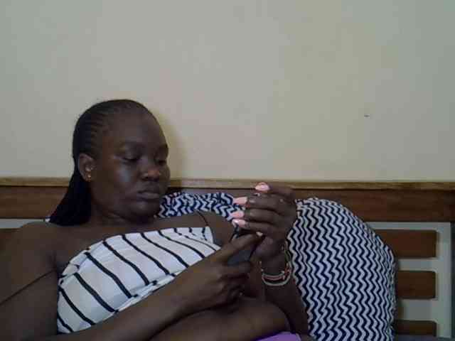 Prettyliz30 webcam
